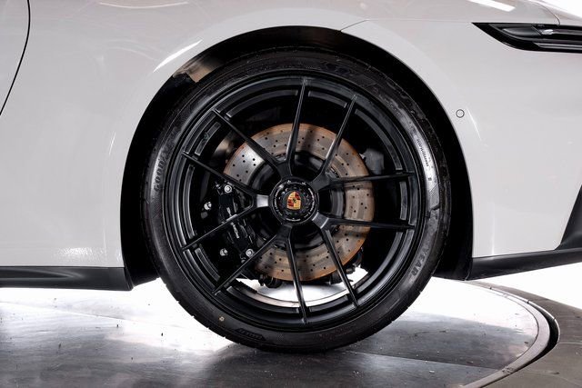 Certified 2026 Porsche 911 Targa 4 GTS image 12