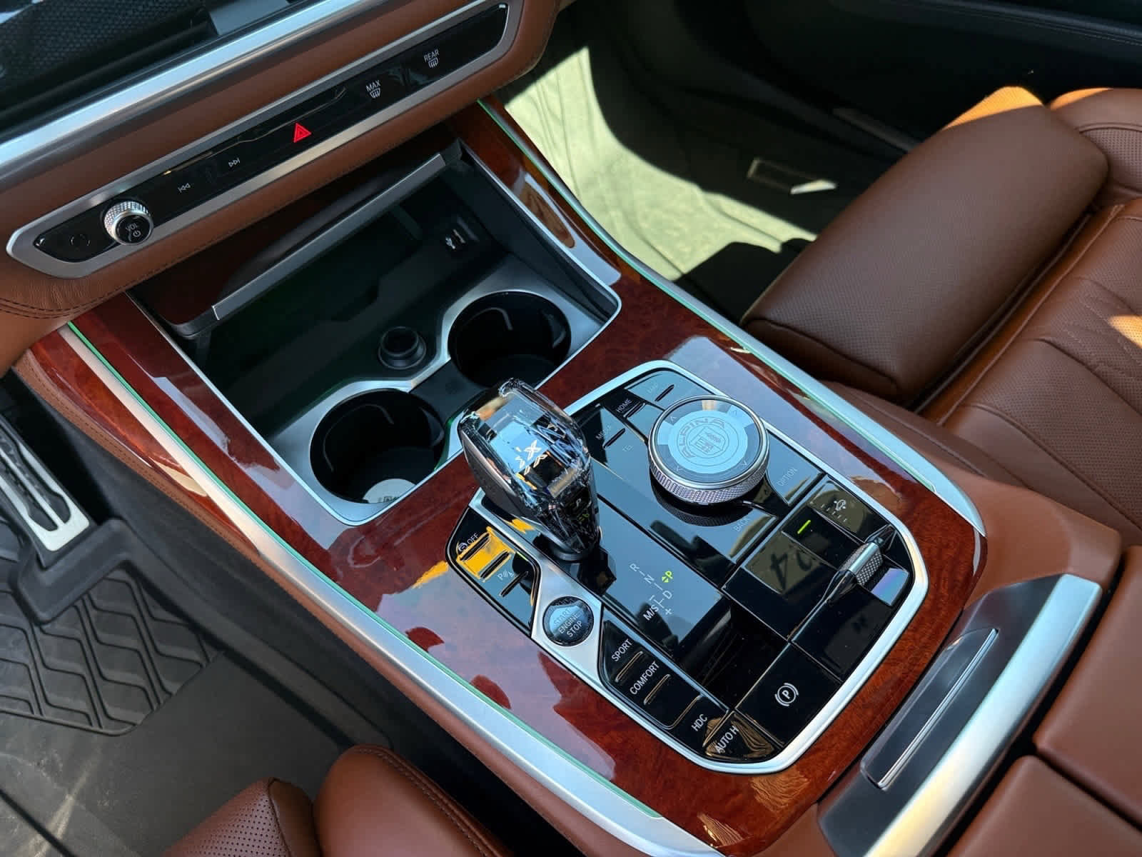 Used 2024 BMW ALPINA XB7 image 23