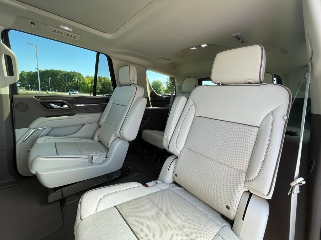 Used 2023 GMC Yukon Denali AWD/4WD image 26