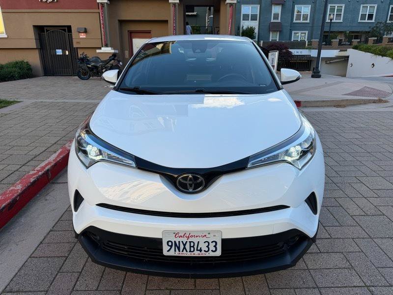 Used 2019 Toyota C-HR LE FWD image 17
