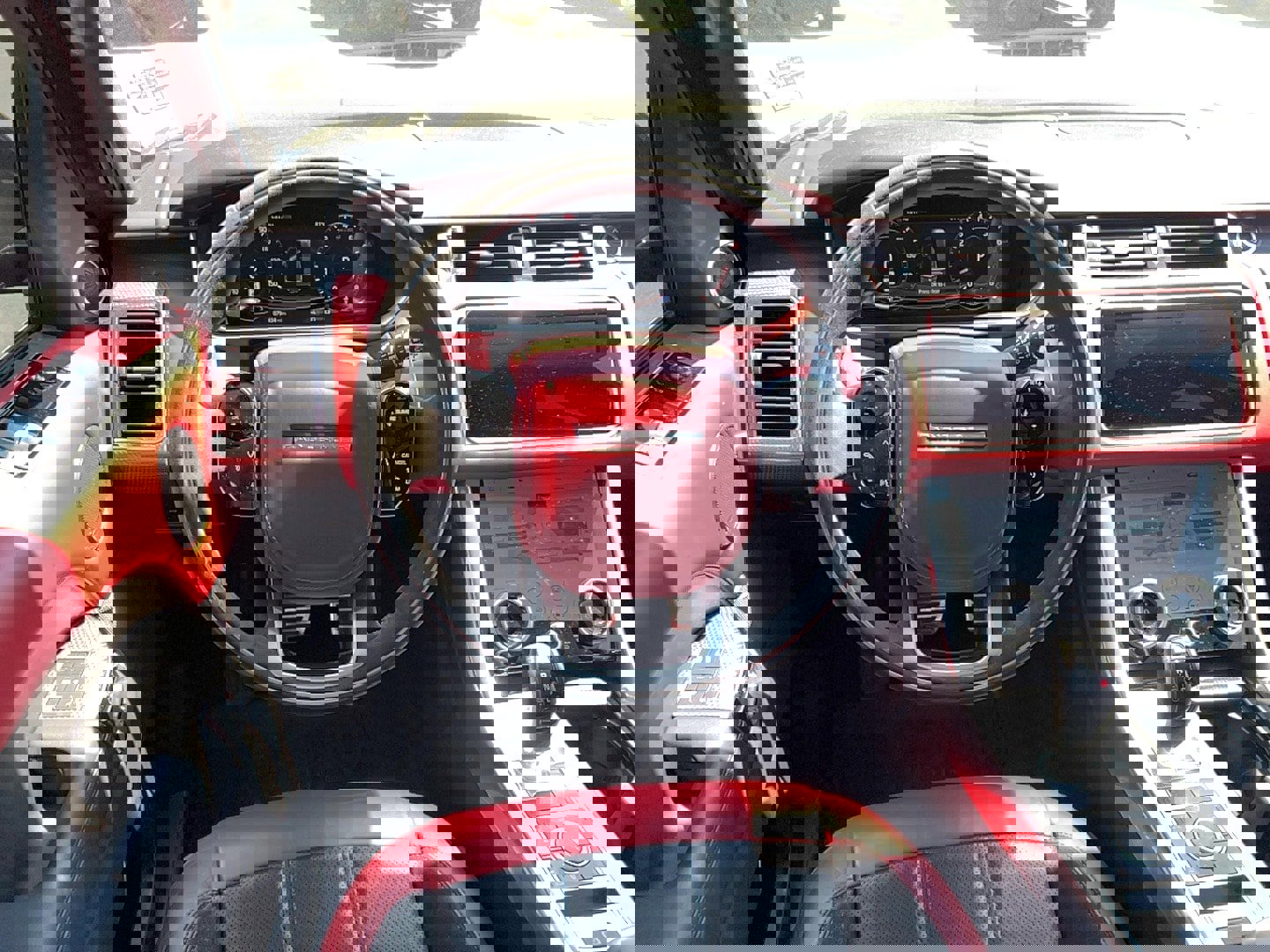 Used 2022 Land Rover Range Rover Sport HST image 16