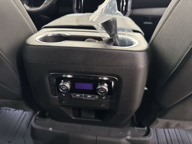 New 2026 GMC Yukon XL AT4 w/ LPO, Floor Liner Package AWD/4WD image 21