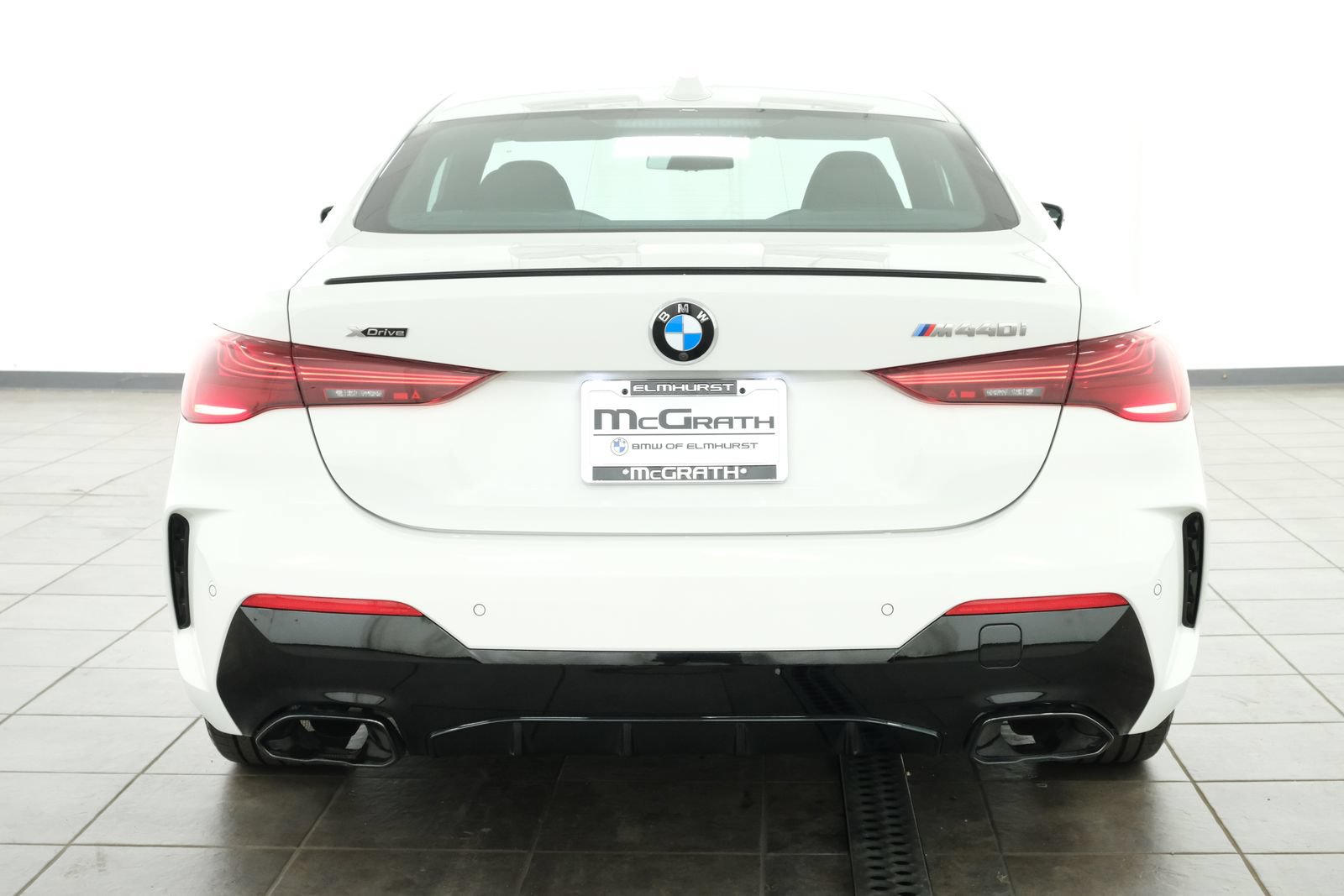 Used 2025 BMW 440i xDrive Coupe w/ Premium Package AWD/4WD image 4