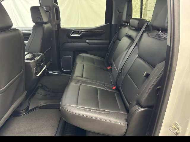 Used 2023 Chevrolet Silverado 1500 LTZ AWD/4WD image 12