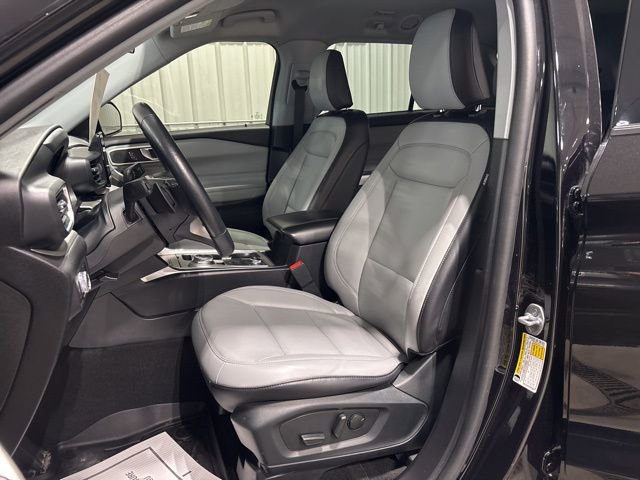Used 2021 Ford Explorer XLT w/ Equipment Group 202A image 19