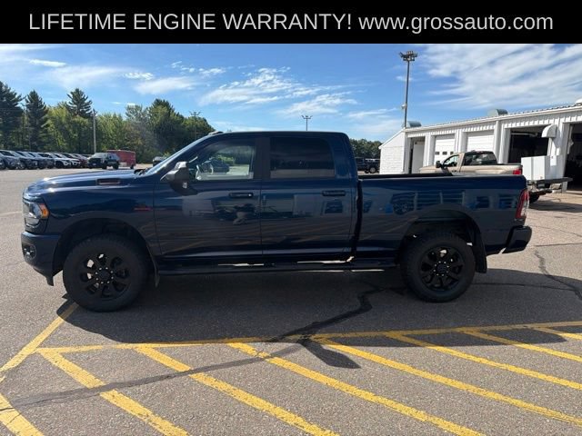 Used 2022 RAM 2500 Big Horn w/ Night Edition AWD/4WD image 3