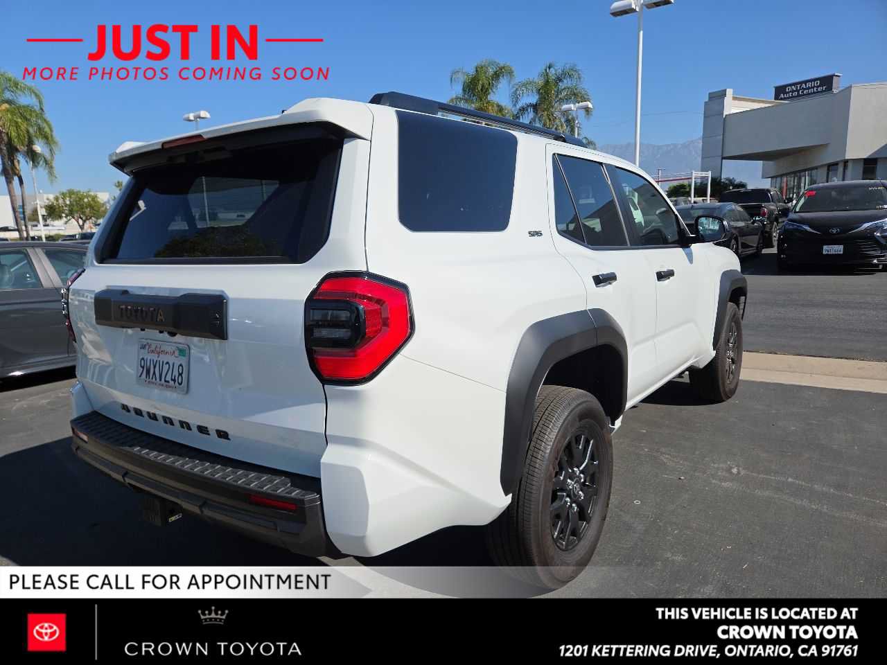 Used 2026 Toyota 4Runner SR5 AWD/4WD image 2