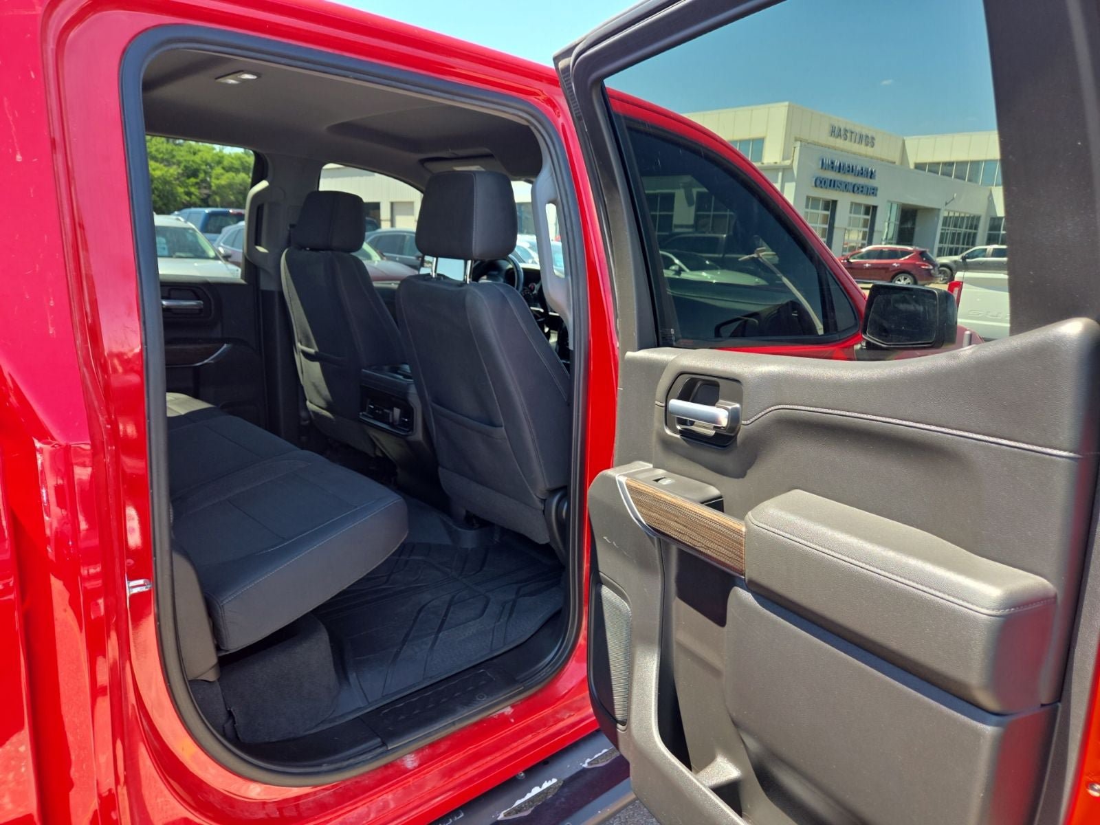 Used 2019 Chevrolet Silverado 1500 LT Trail Boss AWD/4WD image 40