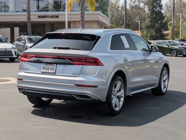 Used 2022 Audi Q8 Premium Plus image 5