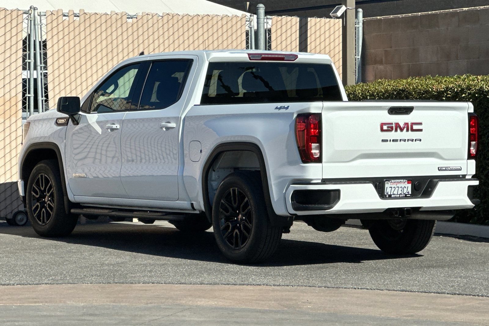 Used 2024 GMC Sierra 1500 Elevation AWD/4WD image 6