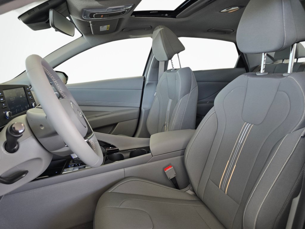 New 2026 Hyundai Elantra SEL Sport Premium FWD image 19