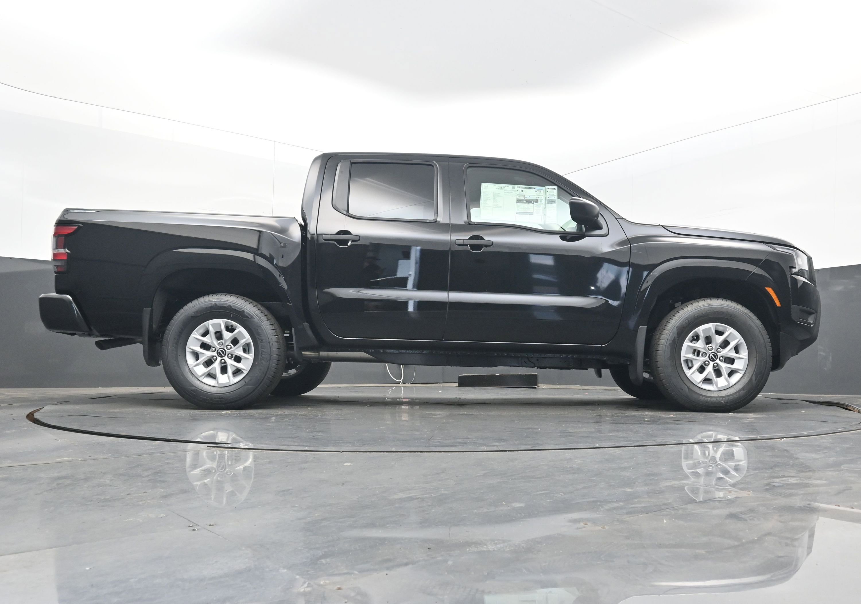 New 2026 Nissan Frontier S image 27