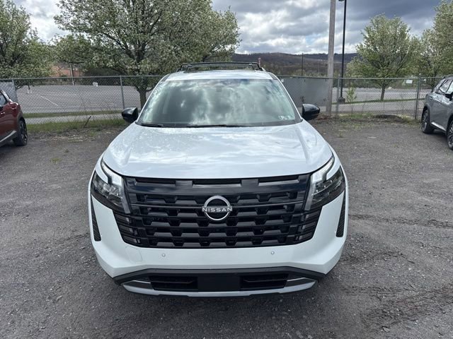 New 2026 Nissan Pathfinder SL w/ SL Premium Package AWD/4WD image 2