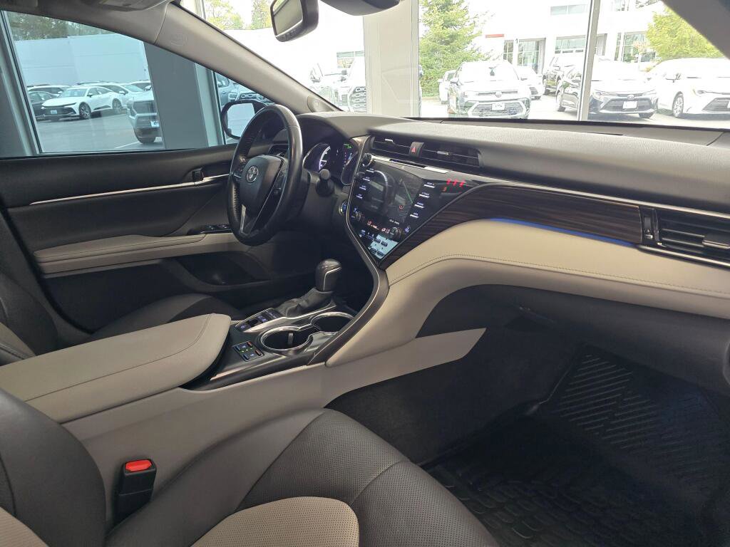 Used 2020 Toyota Camry XLE w/ Driver Assist Package FWD image 45