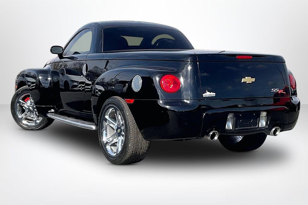Used 2005 Chevrolet SSR w/ Preferred Equipment Group RWD image 5