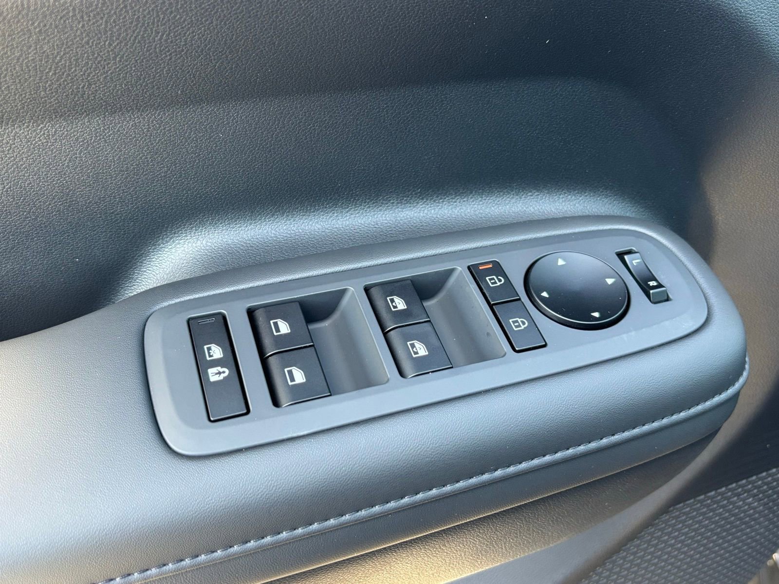 New 2026 Hyundai Santa Fe SEL FWD image 11