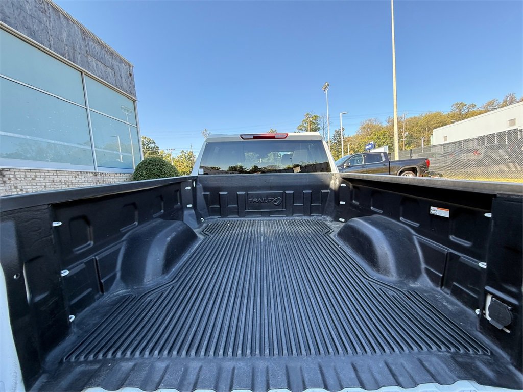 New 2026 Chevrolet Suburban Z71 w/ Sun And Tow Package image 18