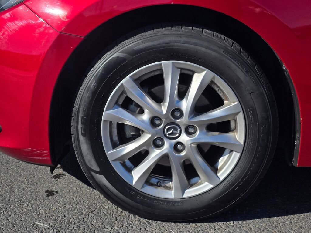 Used 2014 MAZDA MAZDA3 i Touring image 10