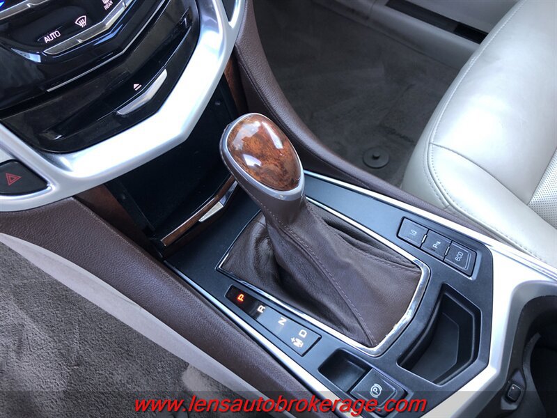 Used 2015 Cadillac SRX Performance w/ Driver Awareness Package AWD/4WD image 15
