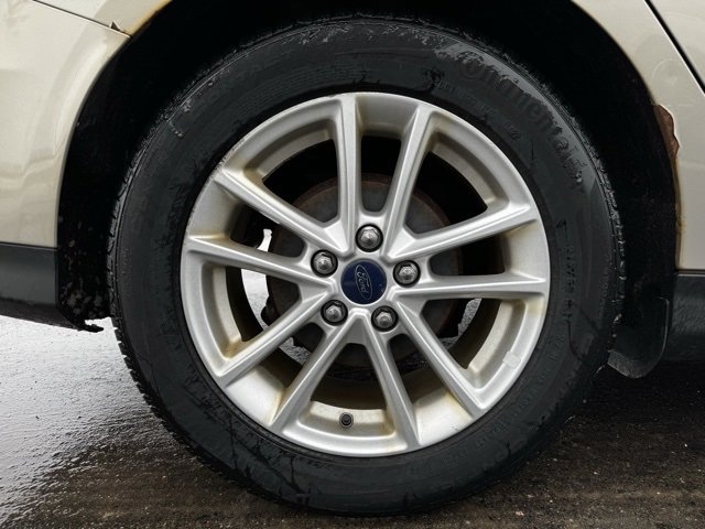 Used 2015 Ford Focus SE image 34