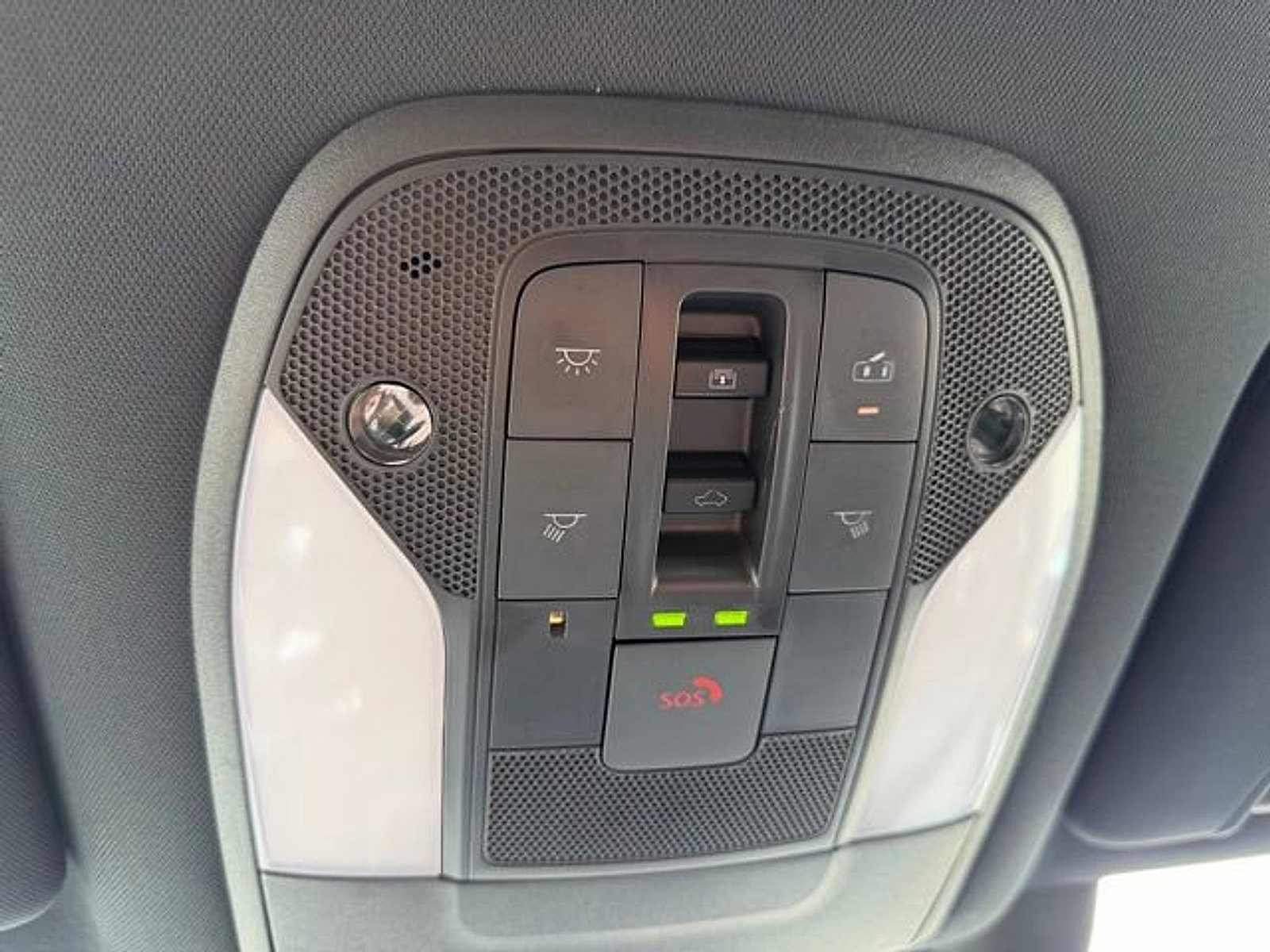 Certified 2026 INFINITI QX60 Sport w/ Dark Cargo Package image 18