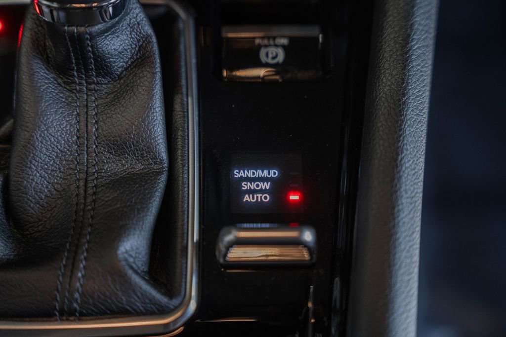 Used 2024 Jeep Compass Limited w/ Elite Group image 31