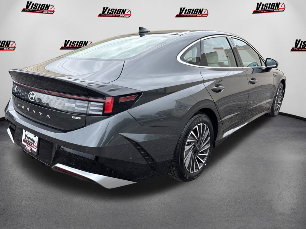 New 2026 Hyundai Sonata Limited FWD image 5