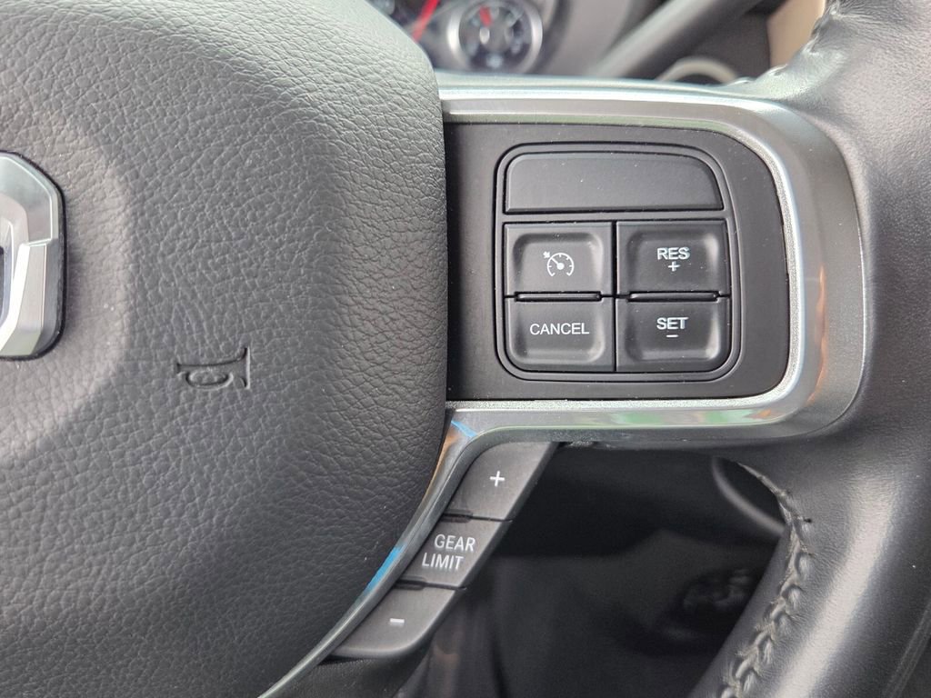 Used 2022 RAM 2500 Laramie AWD/4WD image 23