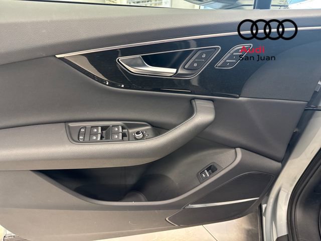 Used 2025 Audi Q7 2.0T Premium w/ Convenience Plus Package image 17