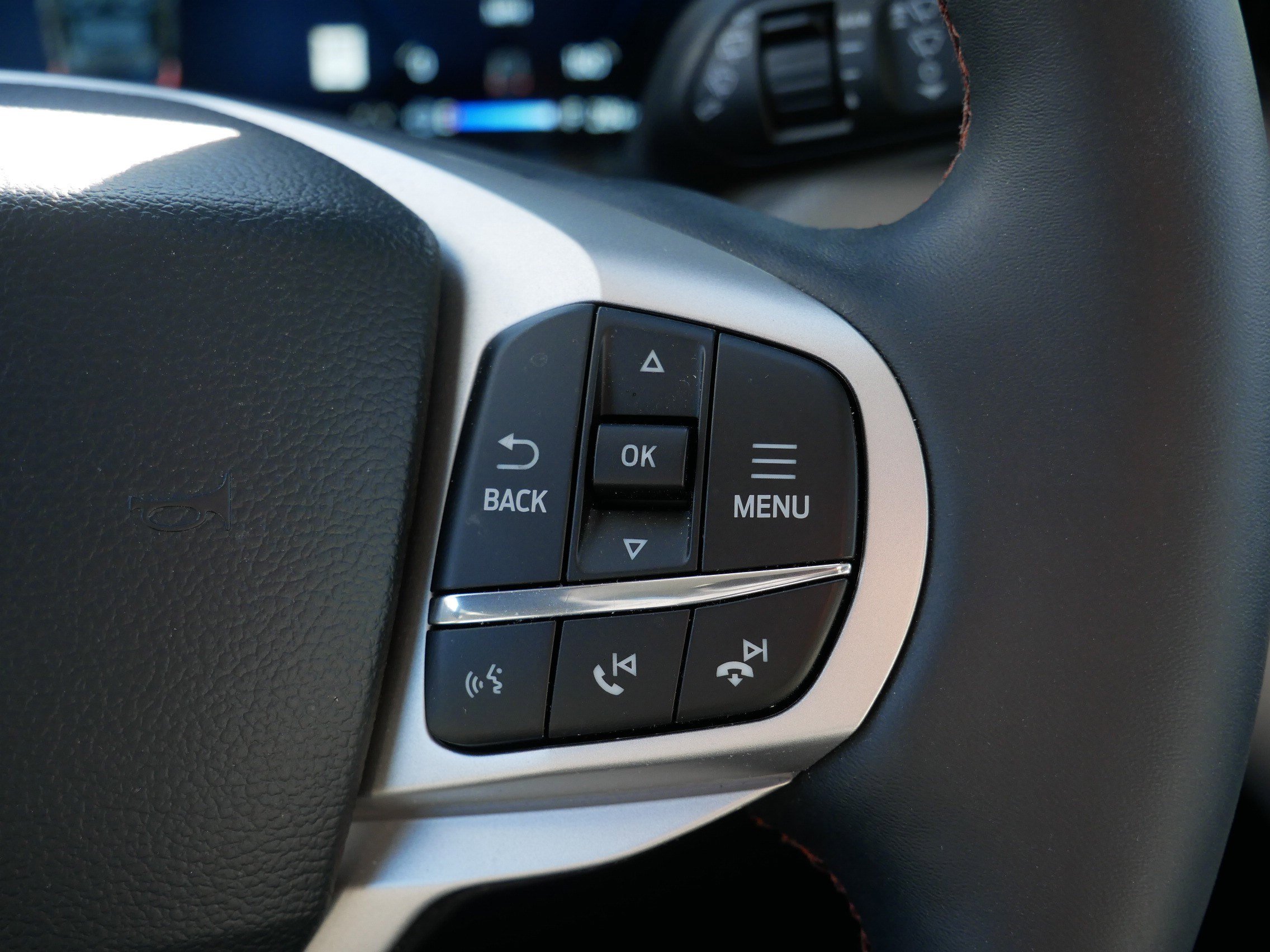 Used 2026 Ford Explorer Active w/ Active Comfort Package image 29