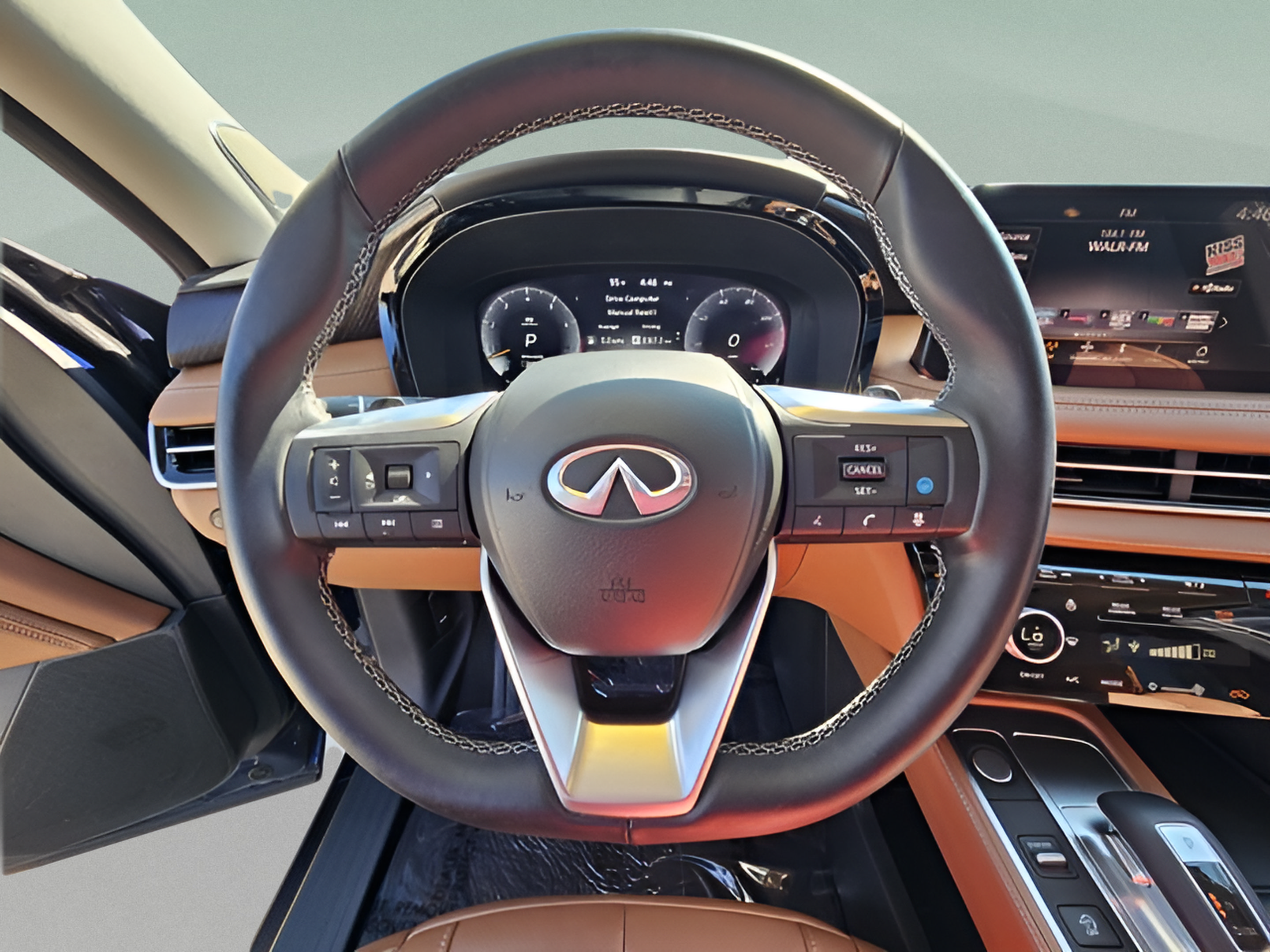 Used 2023 INFINITI QX60 Sensory w/ Vision Package AWD/4WD image 23