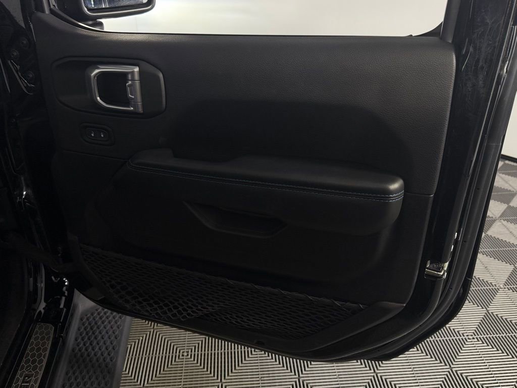 Used 2024 Jeep Wrangler High Altitude image 31