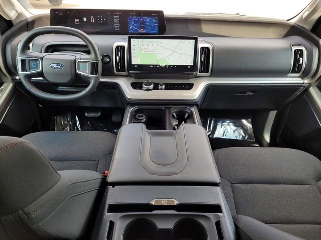 Used 2025 Ford Expedition Active RWD image 22