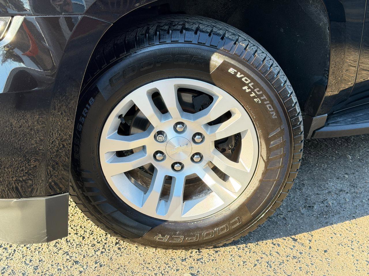 Used 2020 Chevrolet Suburban LT image 85