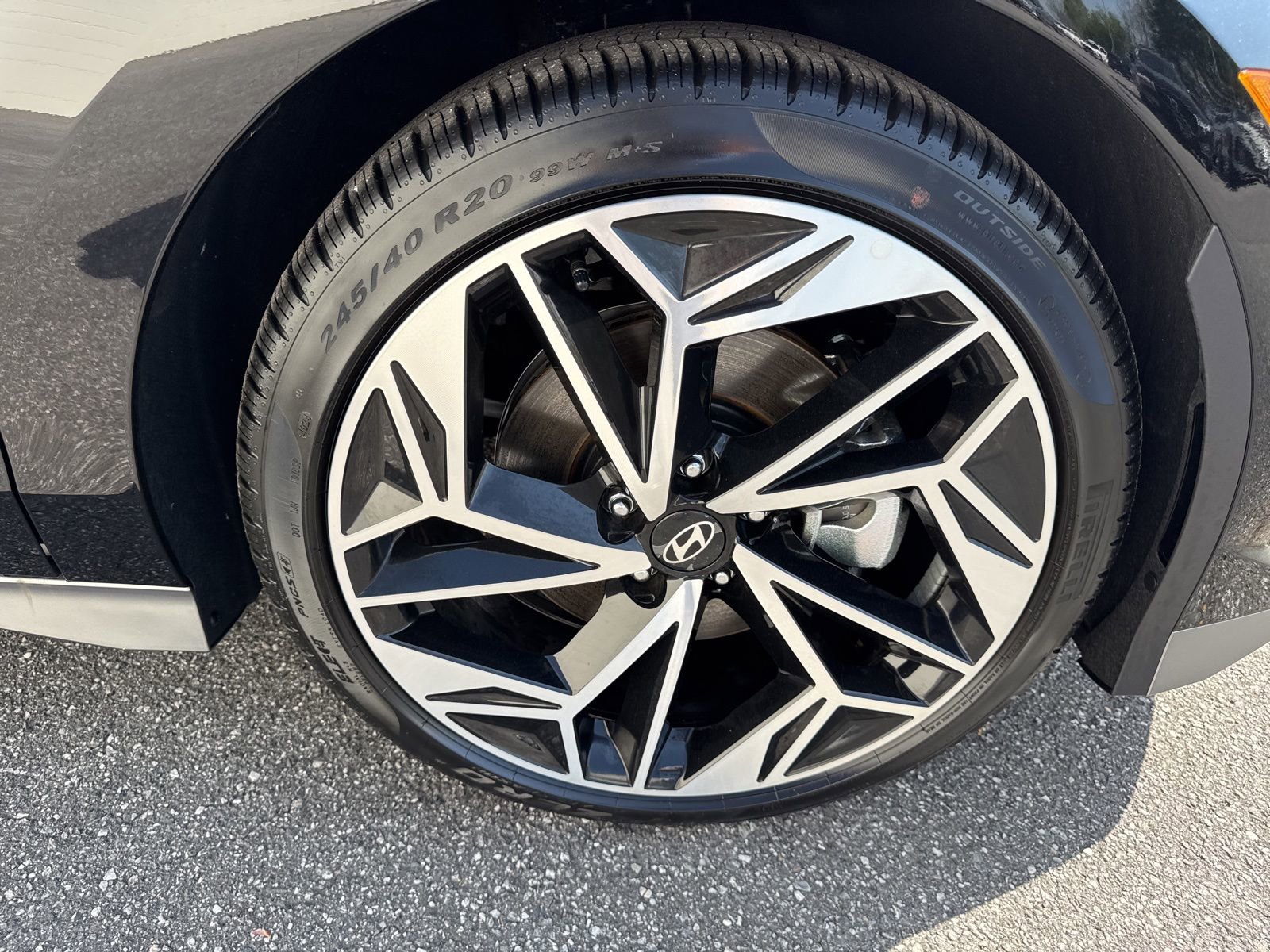 Used 2025 Hyundai Ioniq 6 SEL image 9