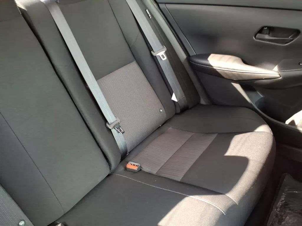 Used 2024 Nissan Sentra SV image 18