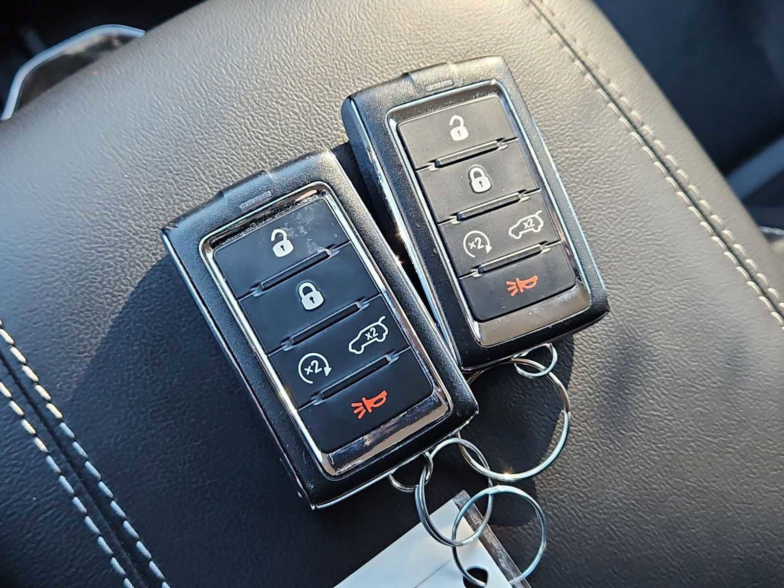 Used 2023 Jeep Grand Cherokee Limited image 34