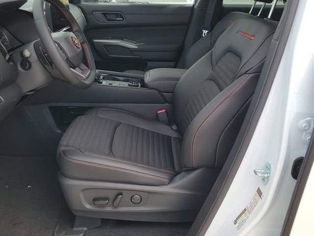 New 2026 Nissan Pathfinder Rock Creek AWD/4WD image 6