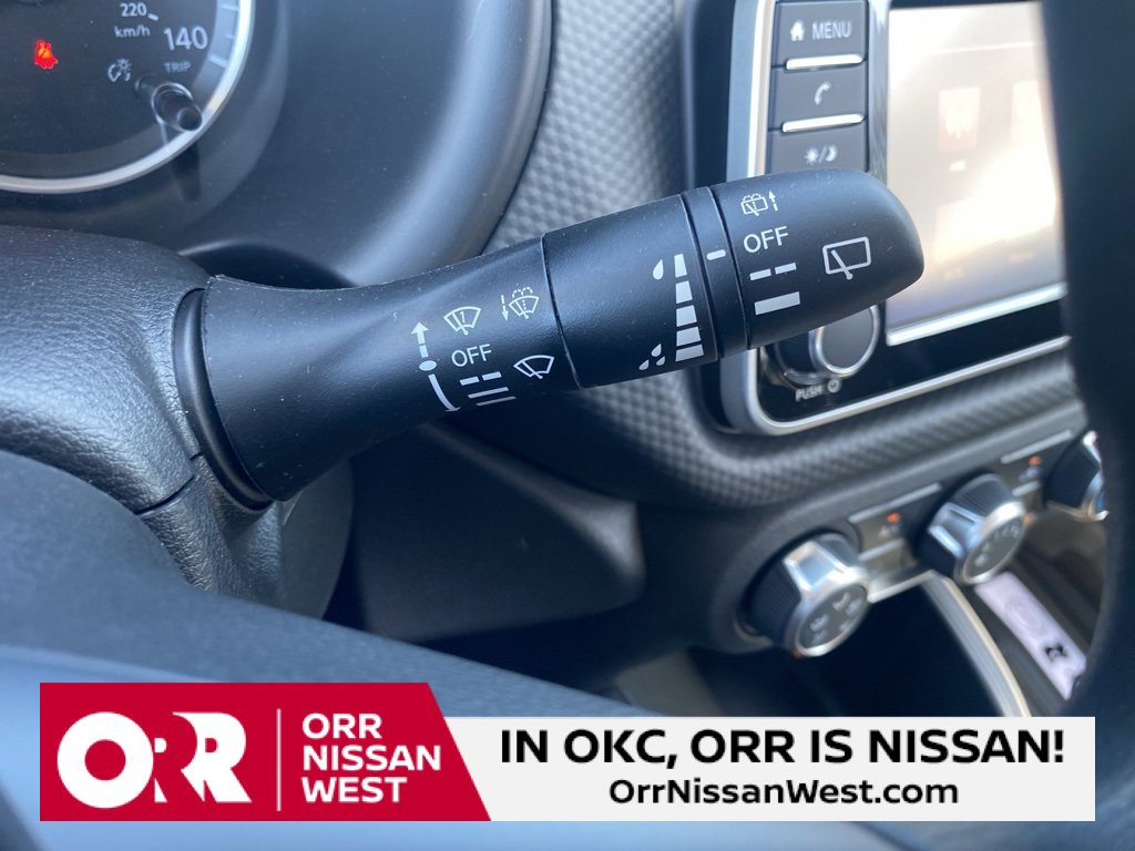 New 2025 Nissan Kicks Play S image 28