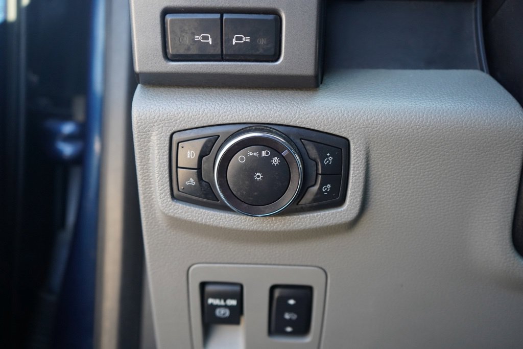 Used 2019 Ford F150 XLT w/ Equipment Group 302A Luxury AWD/4WD image 21