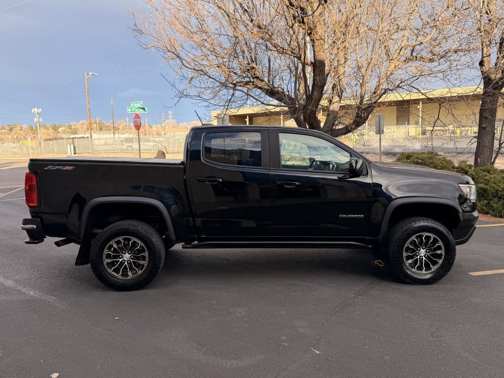 Used 2017 Chevrolet Colorado ZR2 image 8