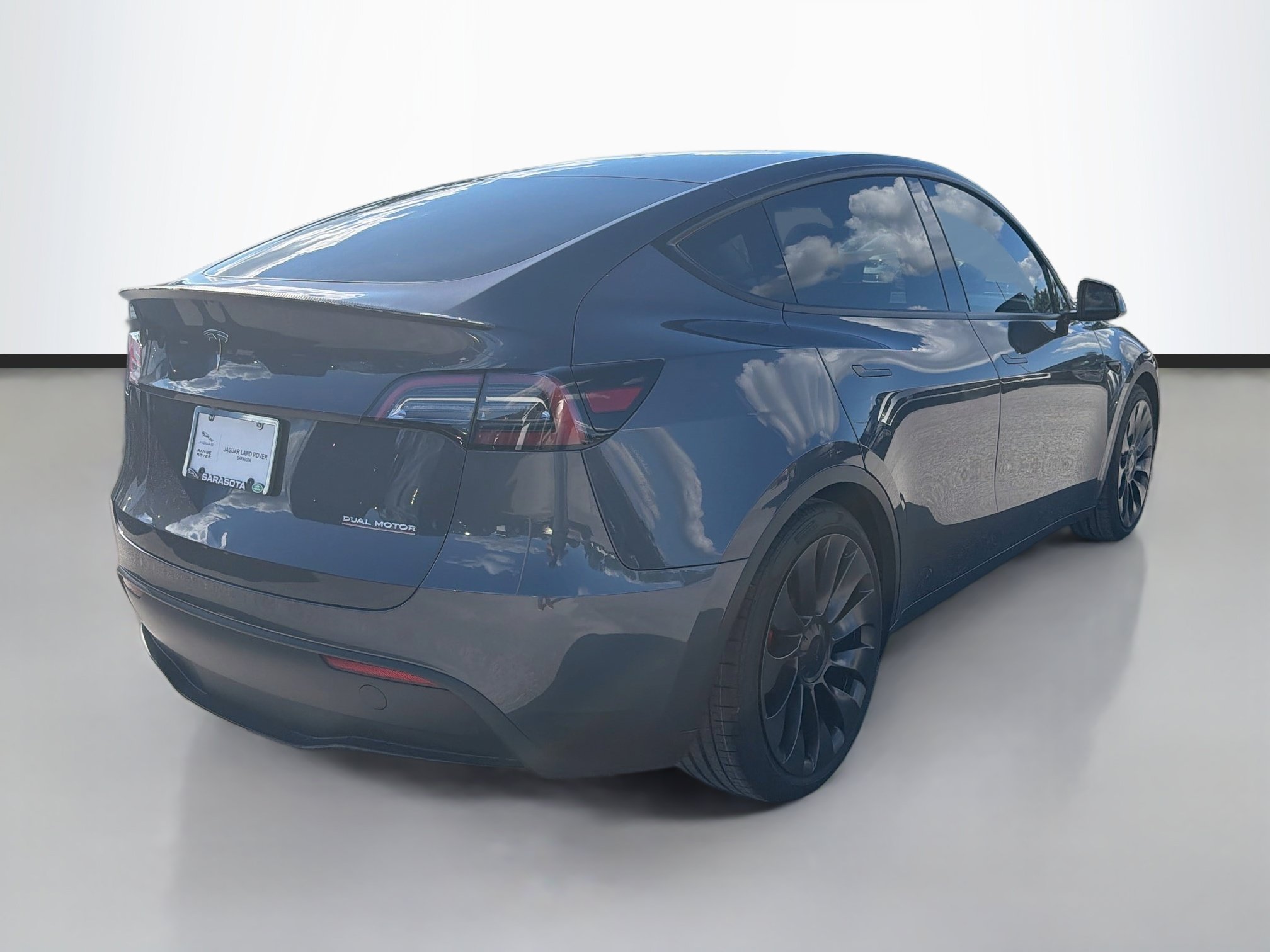 Used 2023 Tesla Model Y Performance AWD/4WD image 5