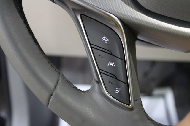 Used 2025 Cadillac XT5 Premium Luxury w/ Technology Package AWD/4WD image 18