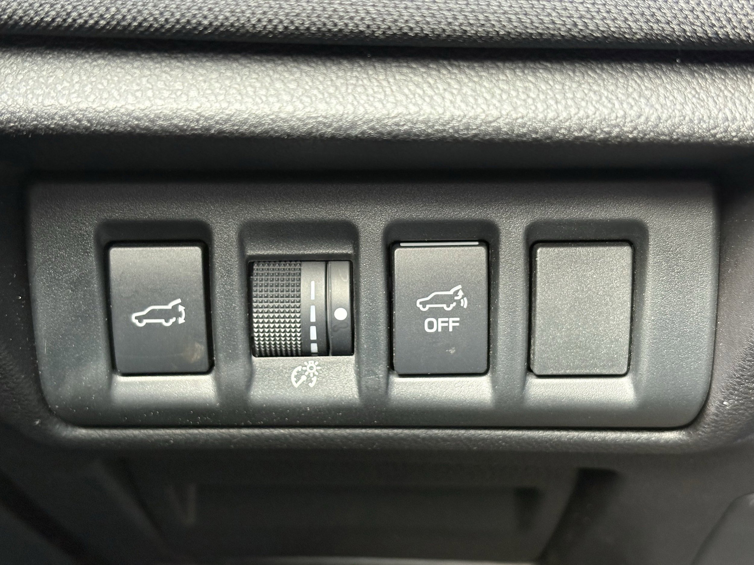 Certified 2025 Subaru Outback Premium AWD/4WD image 18