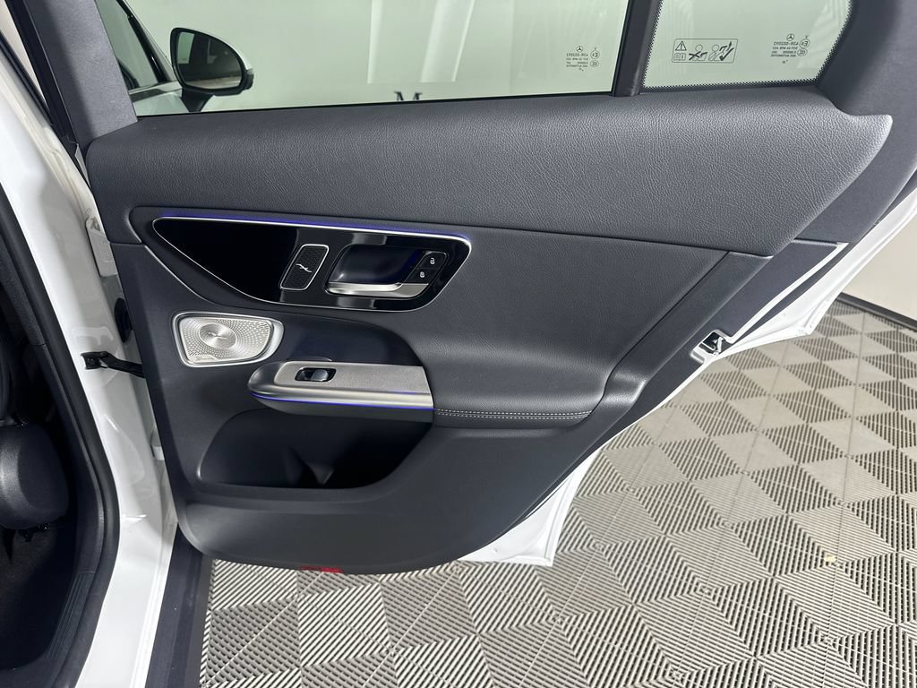 Used 2026 Mercedes-Benz GLC 300 image 18