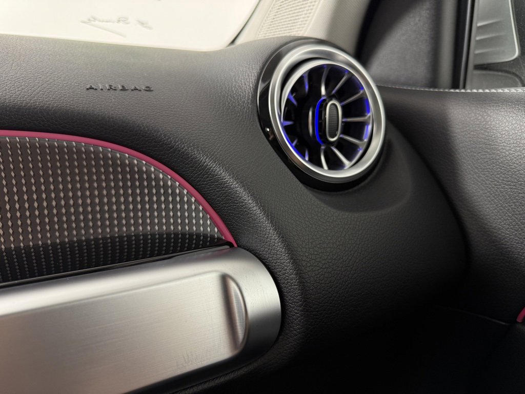 Used 2023 Mercedes-Benz EQB 300 4MATIC image 20