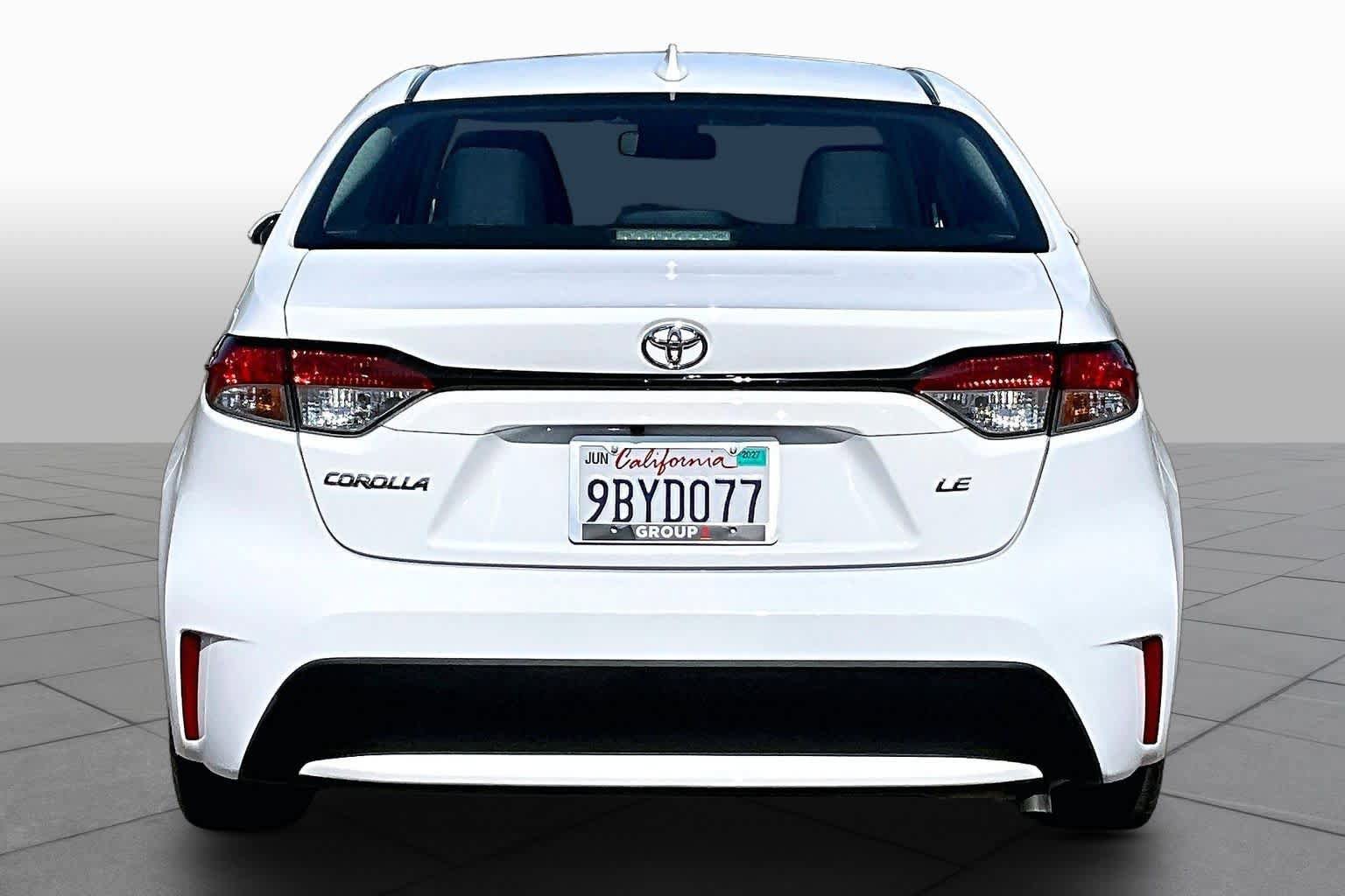 Certified 2021 Toyota Corolla LE FWD image 4