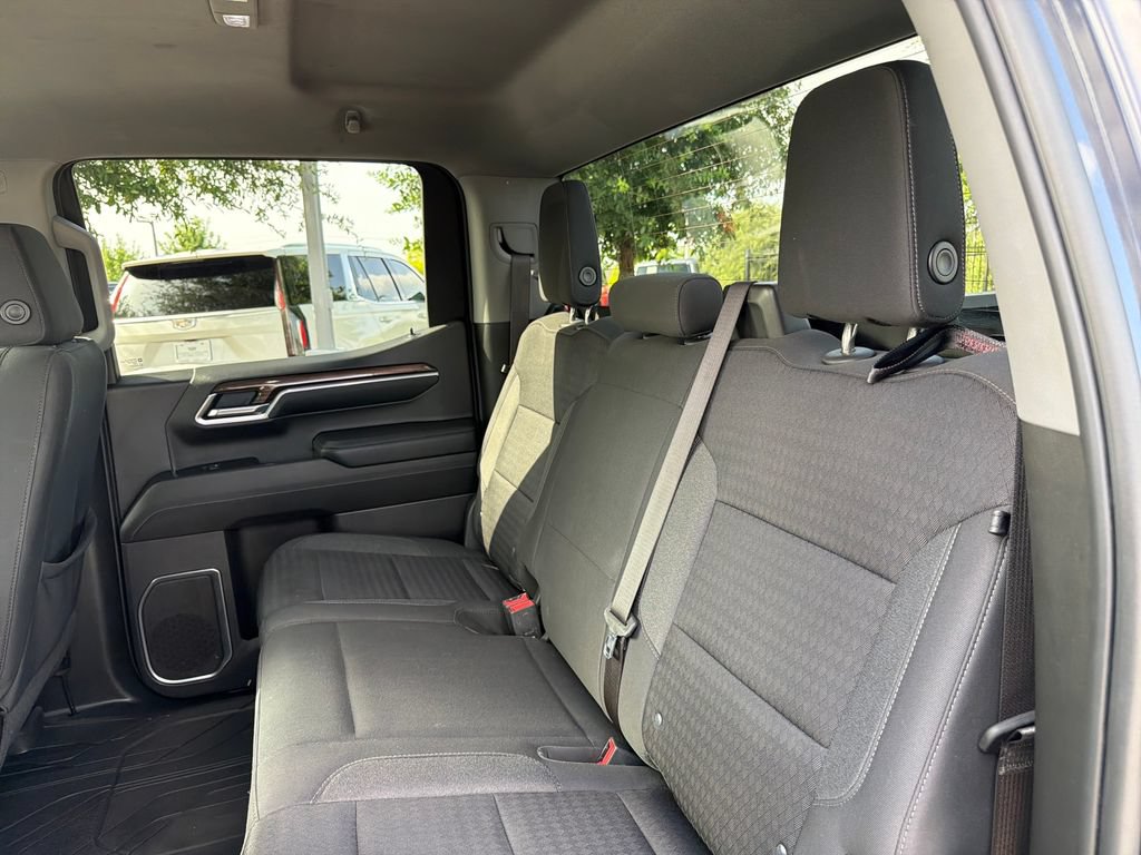 Used 2022 Chevrolet Silverado 1500 LT RWD image 34