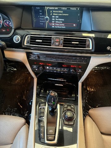 Used 2011 BMW ALPINA B7 xDrive w/ Rear Entertainment Pkg AWD/4WD image 25