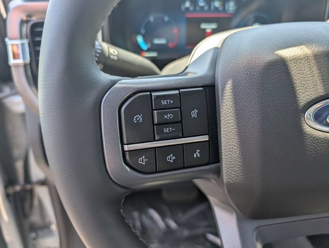 New 2026 Ford F250 Lariat w/ Black Appearance Package AWD/4WD image 17
